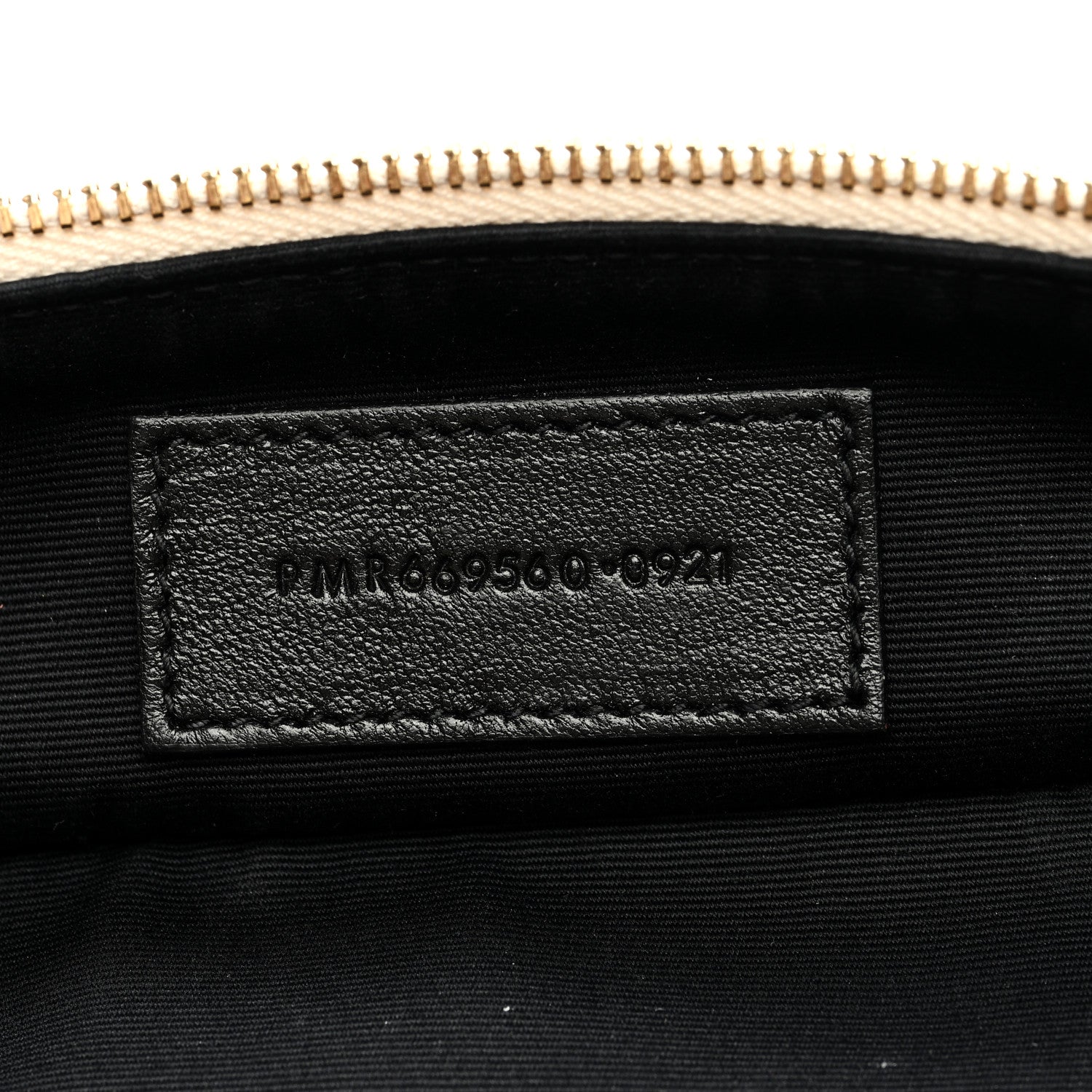 Saint Laurent Grain De Poudre Quilted Vanity Bag Top Handle Crema Soft 7 of 12