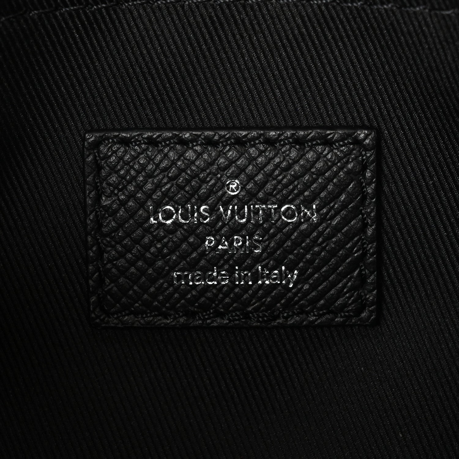 Louis Vuitton Taiga Outdoor Messenger PM Black 6 of 10