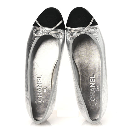 Chanel Laminated Crumpled Lambskin Grosgrain Cap Toe CC Ballerina Flats 36.5 Silver Black 6 of 12
