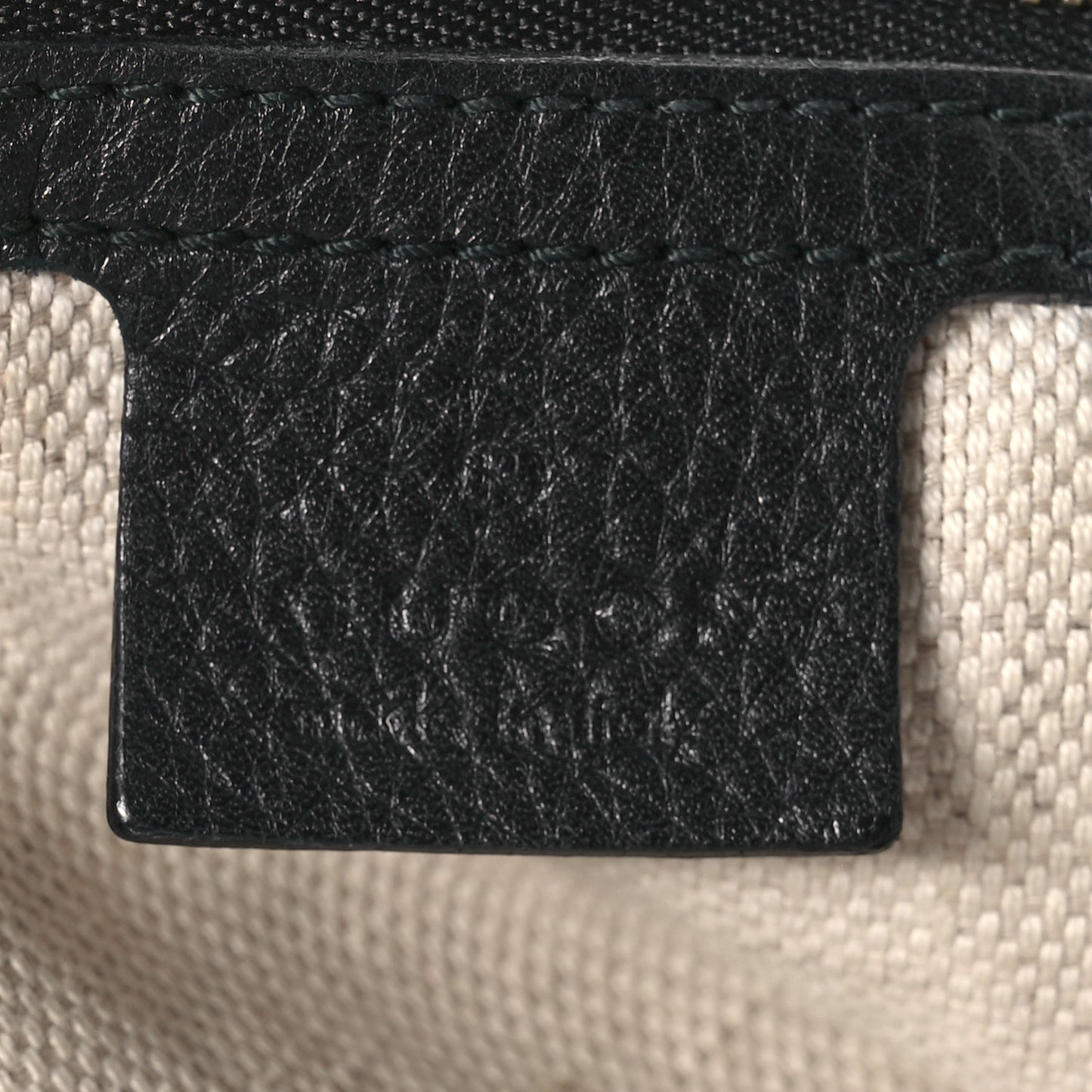 Pebbled Calfskin Medium Soho Hobo Black