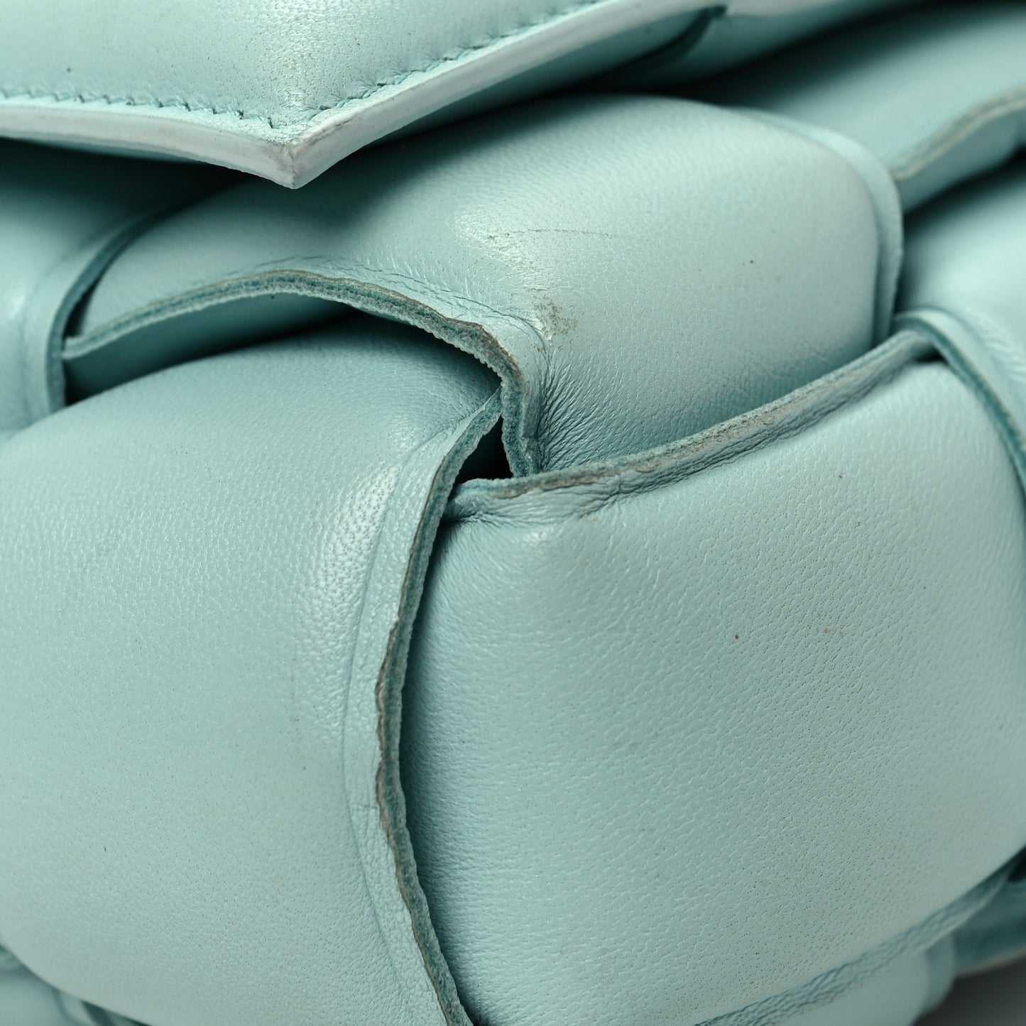 Lambskin Maxi Intreccio Padded Chain Cassette Crossbody Bag Spearmint
