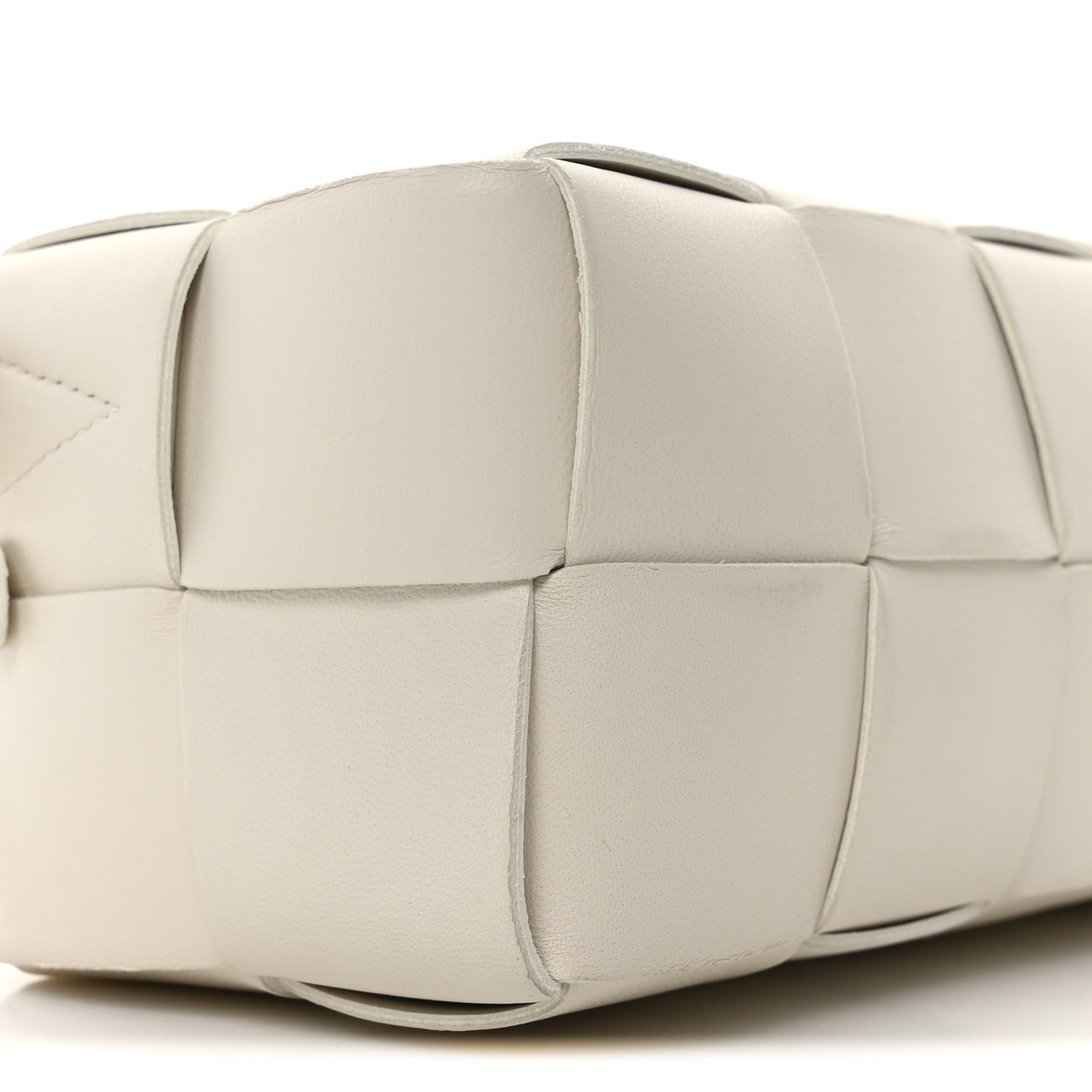 Lambskin Maxi Intrecciato Small Brick Cassette Bag White
