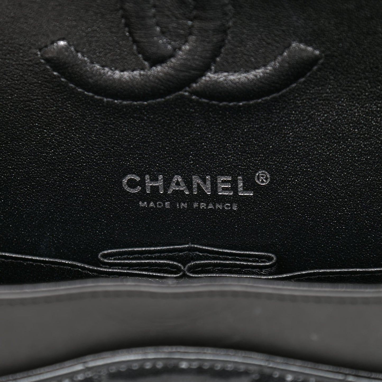 Metallic Patent Crumpled Calfskin Chevron Quilted Medium Double Flap So Black