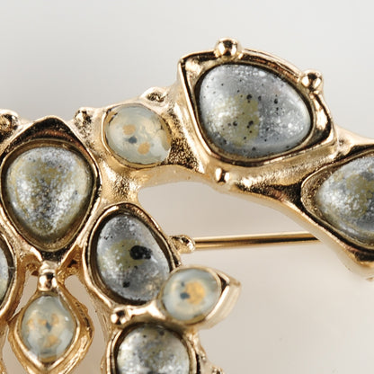 Chanel Gripoix Poured Glass CC Brooch Gold 5 of 5