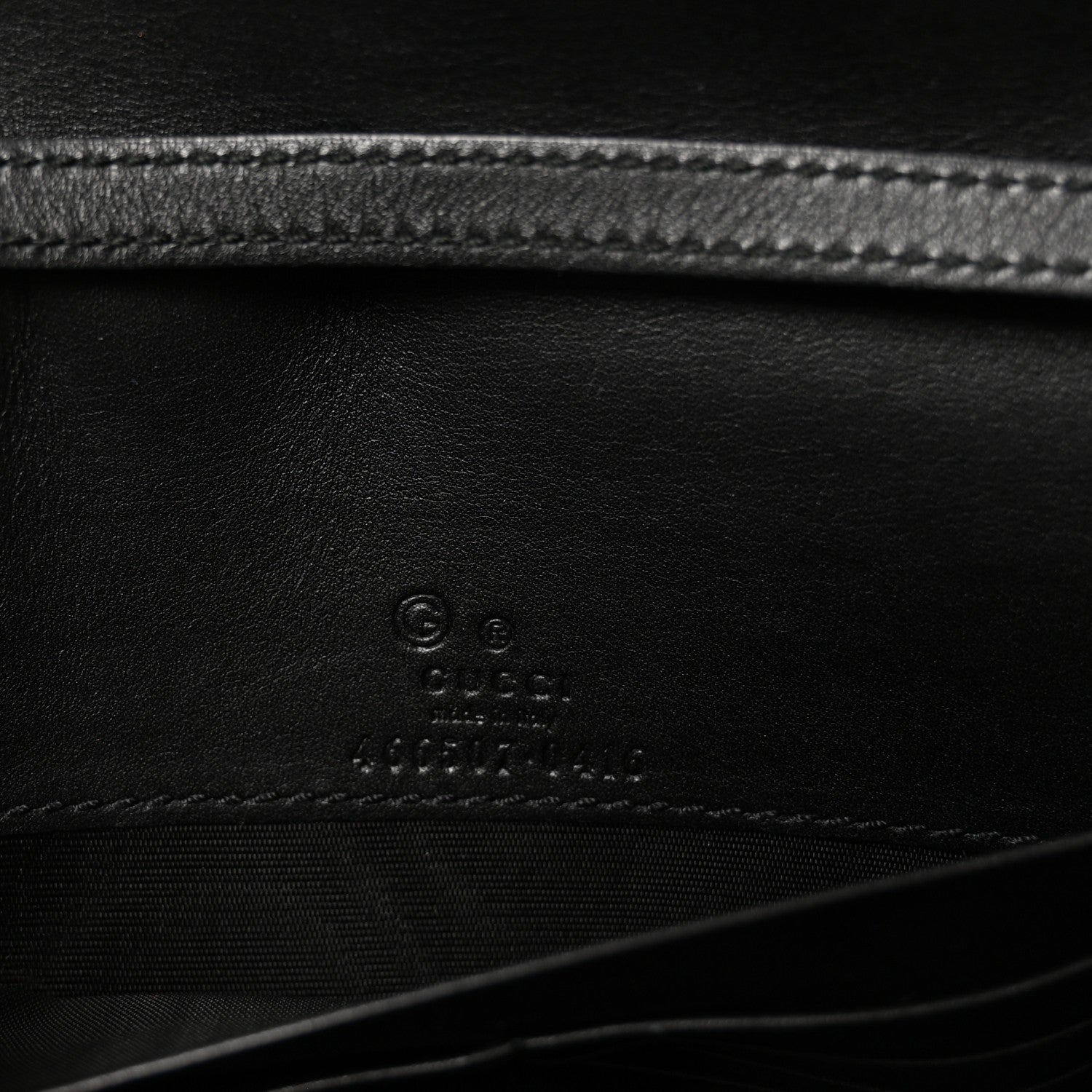 Gucci Microguccissima Crossbody Wallet Black 6 of 9