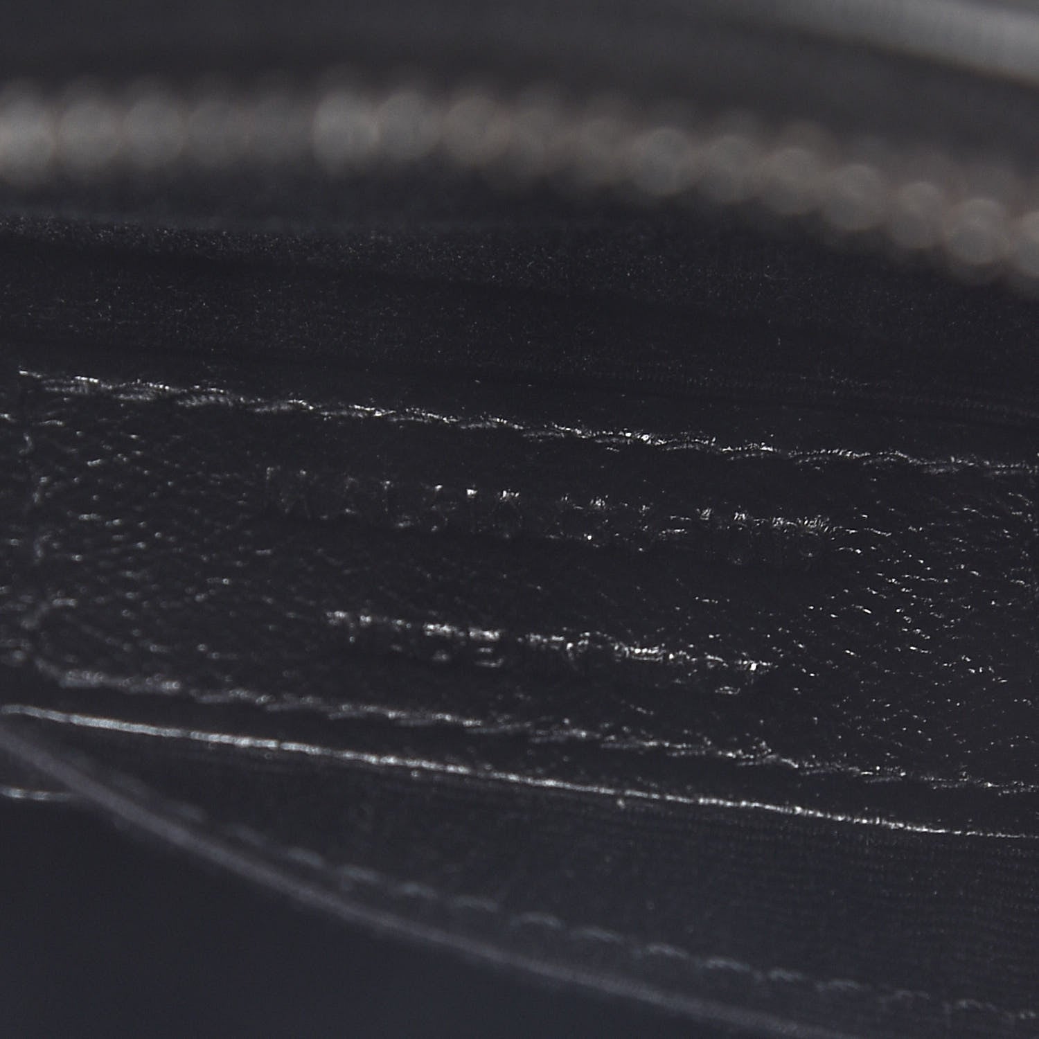 Saint Laurent Calfskin Matelasse Chevron Round Vinyle Camera Bag Black 7 of 9