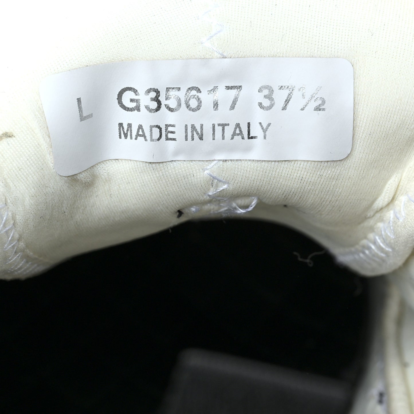 Velvet Calfskin Mixed Fibers CC Sneakers 37.5 Ivory Black