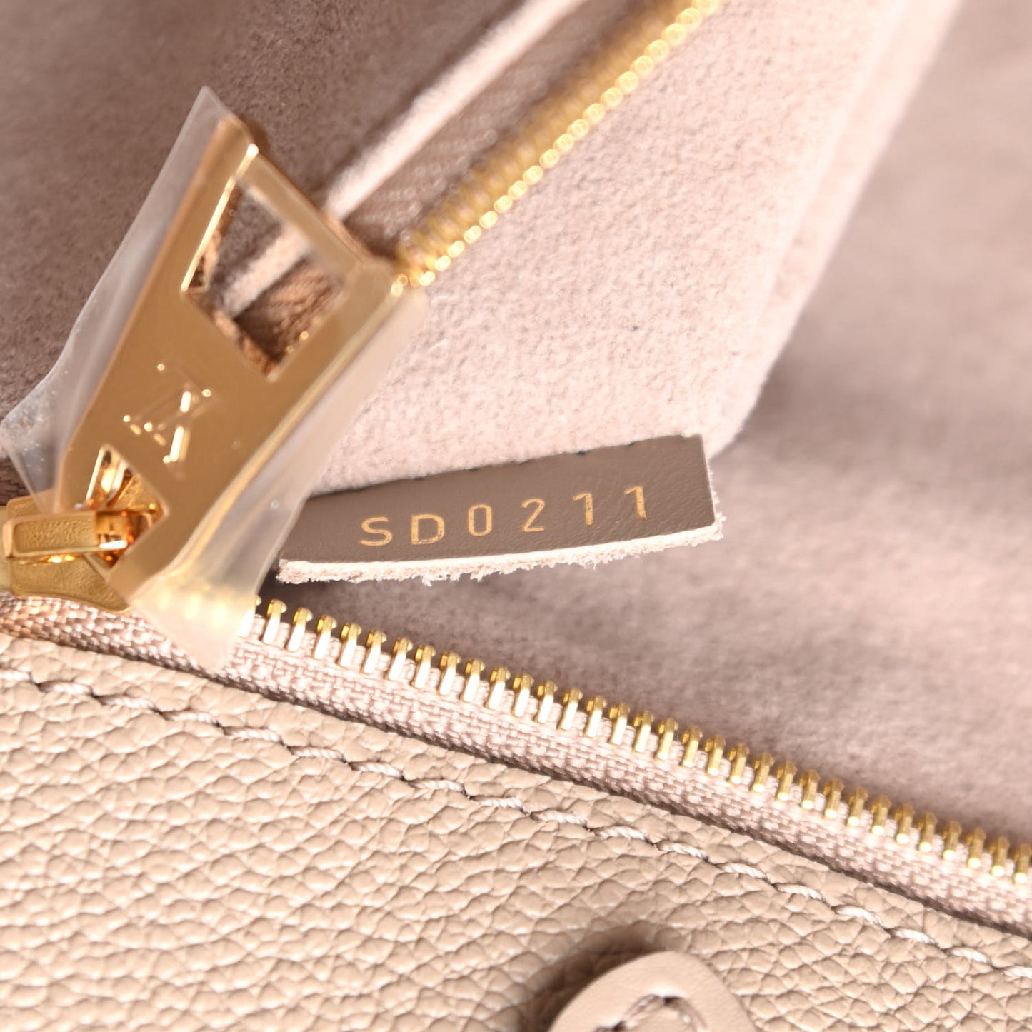 Empreinte Monogram Giant Onthego MM Tourterelle