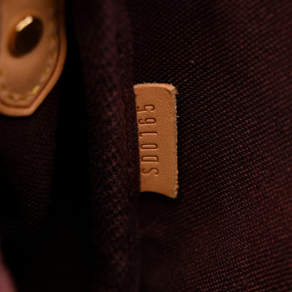Louis Vuitton Monogram Favorite PM 8 of 11