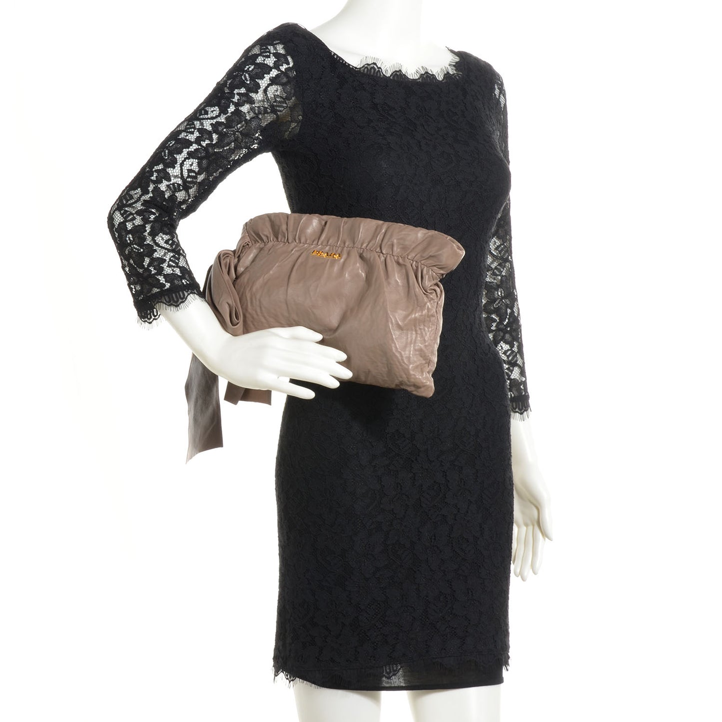 Nappa Antique Bow Clutch Bambu