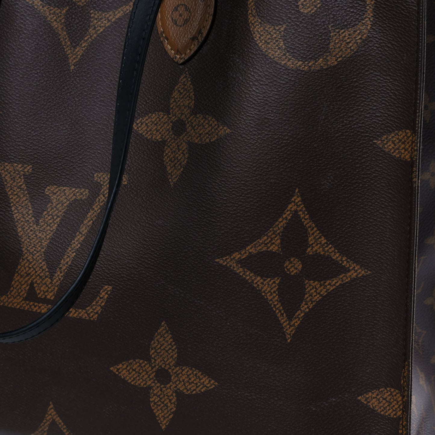 Reverse Monogram Giant Onthego GM