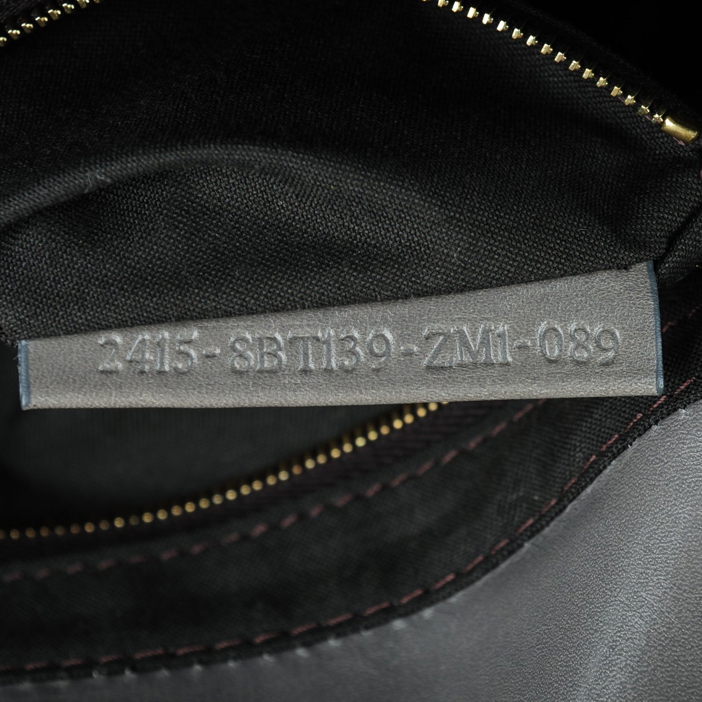 Vitello Acqua Maxi Baguette Bag Grigio Scuro