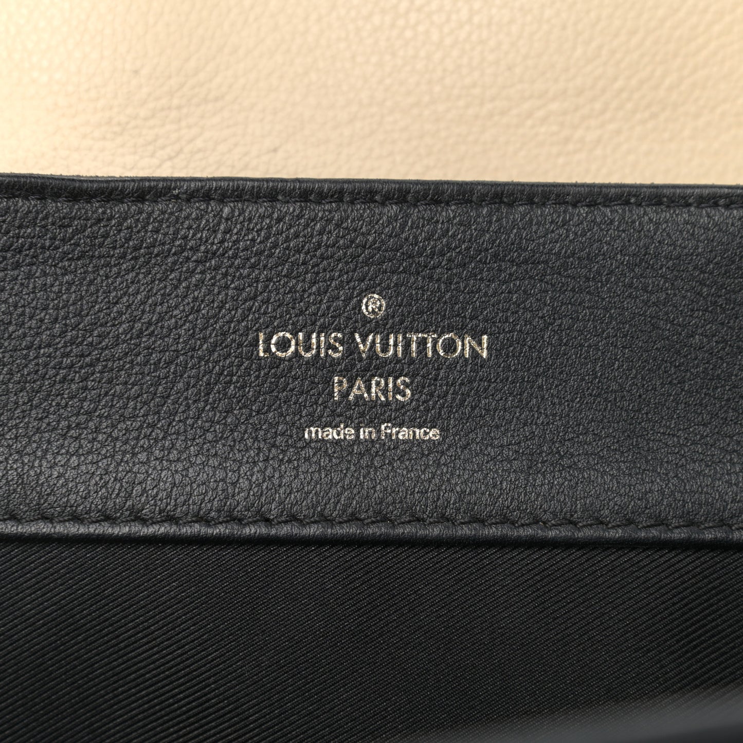 Calfskin Lockme MM Vanille Black