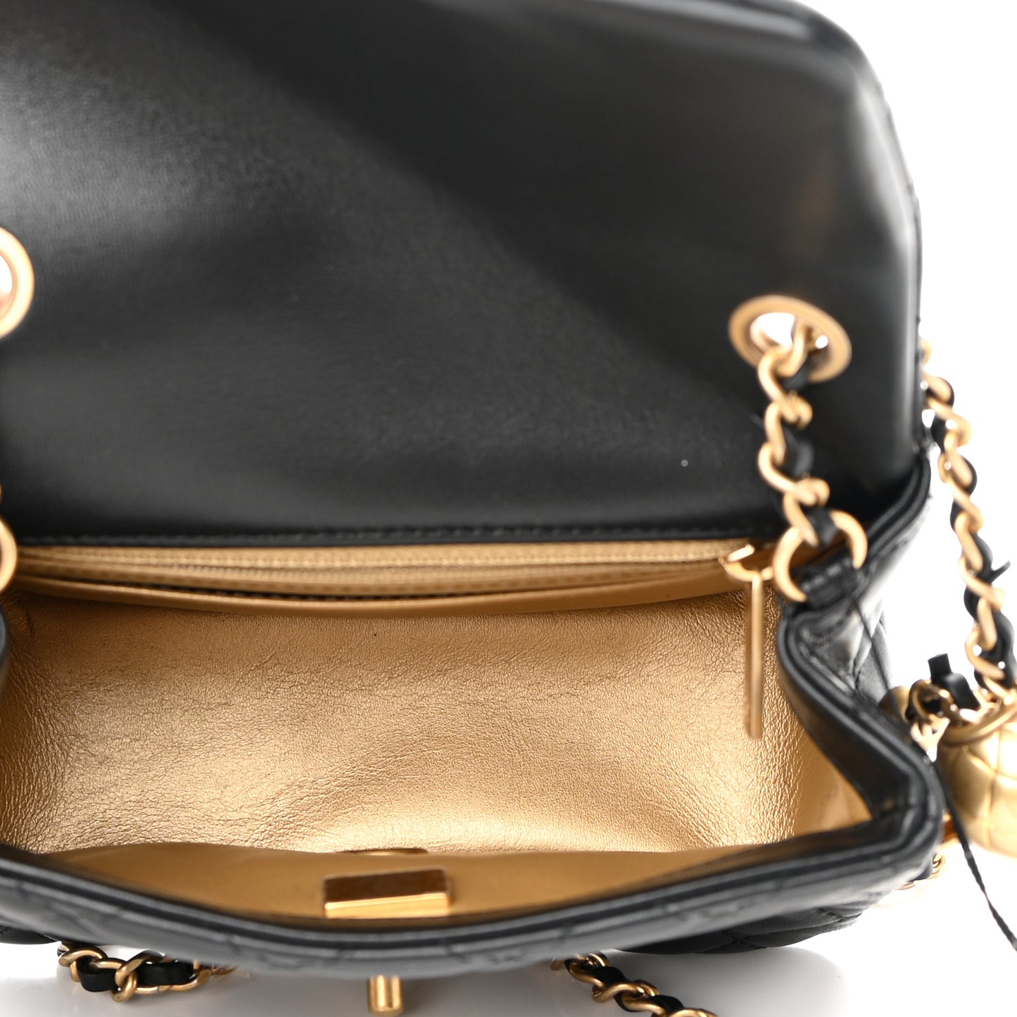 Lambskin Quilted Mini Pearl Crush Flap Black