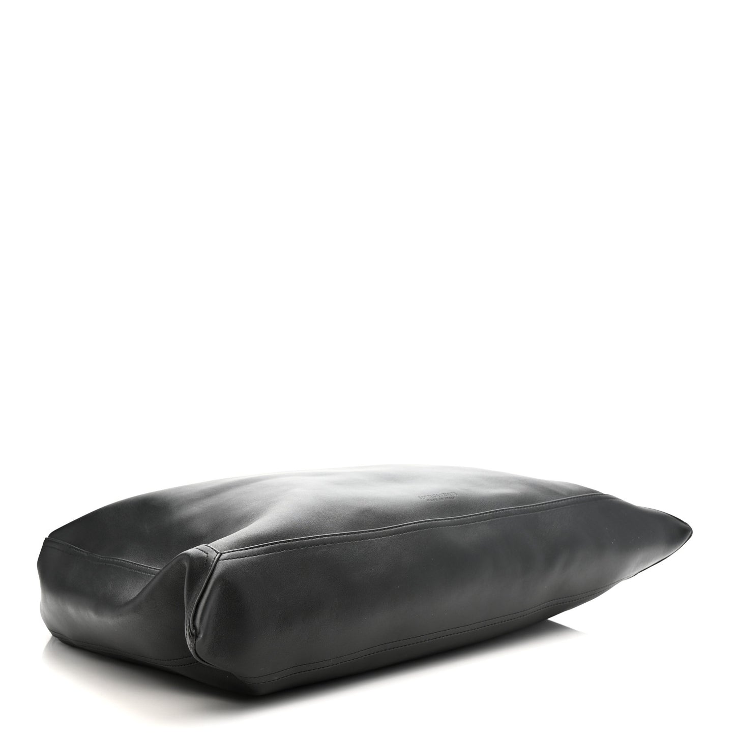 Silky Calfskin Large Hop Black