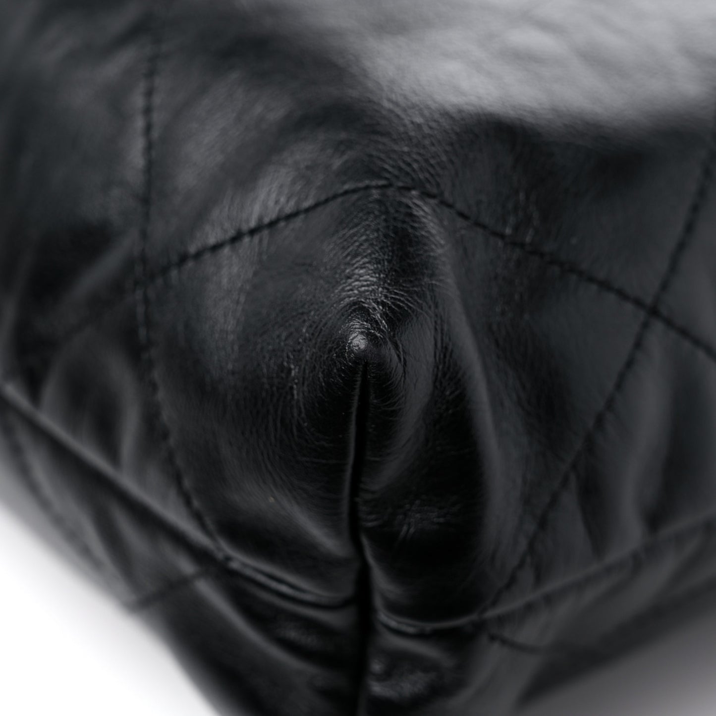 Shiny Calfskin Quilted Small Chanel 22 So Black