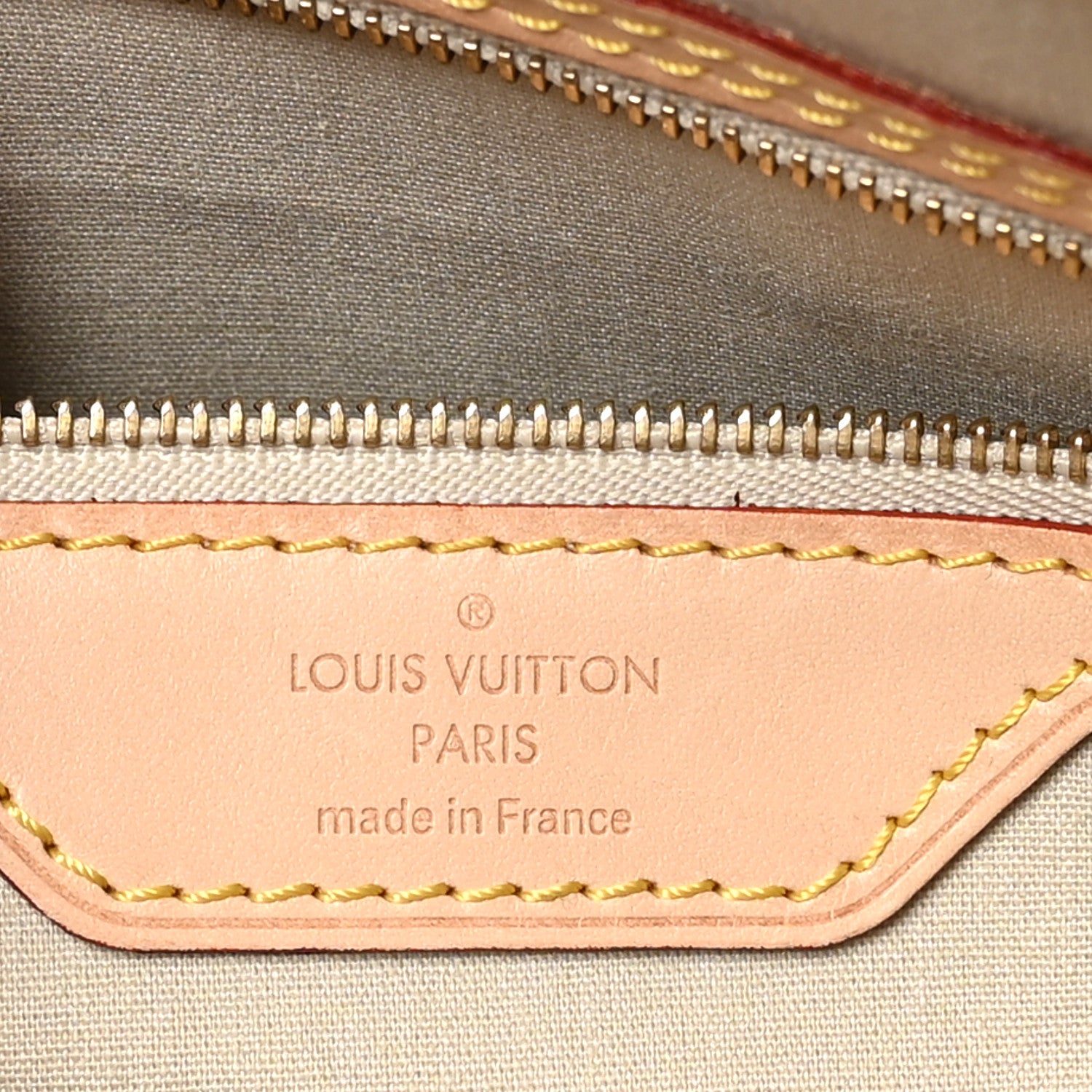 Louis Vuitton Vernis Brea MM Blanc Corail 6 of 11