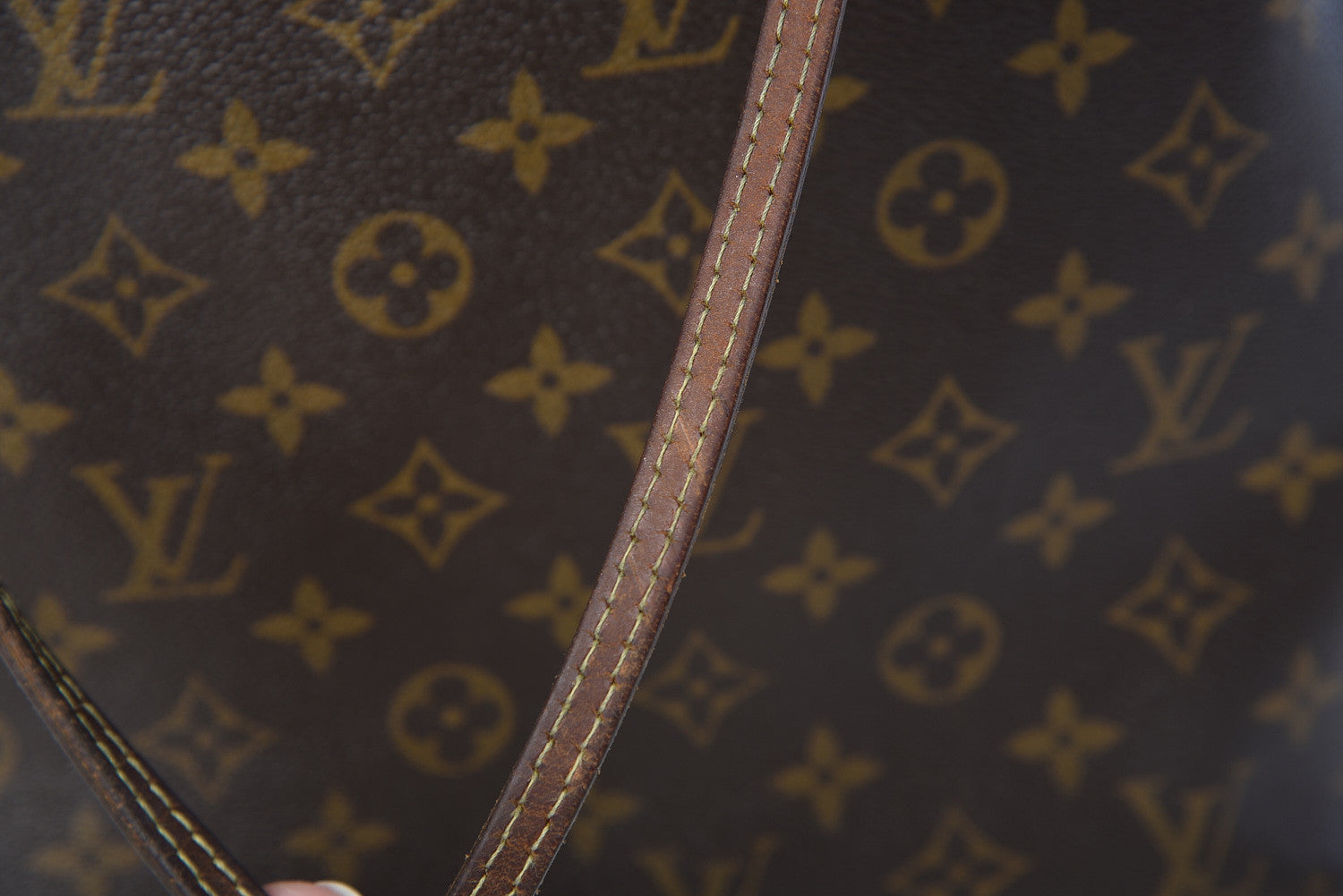 Louis Vuitton Monogram Neverfull MM 19 of 29