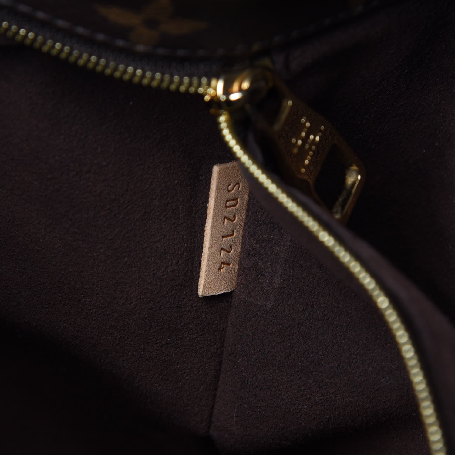 Louis Vuitton Monogram Metis 9 of 19