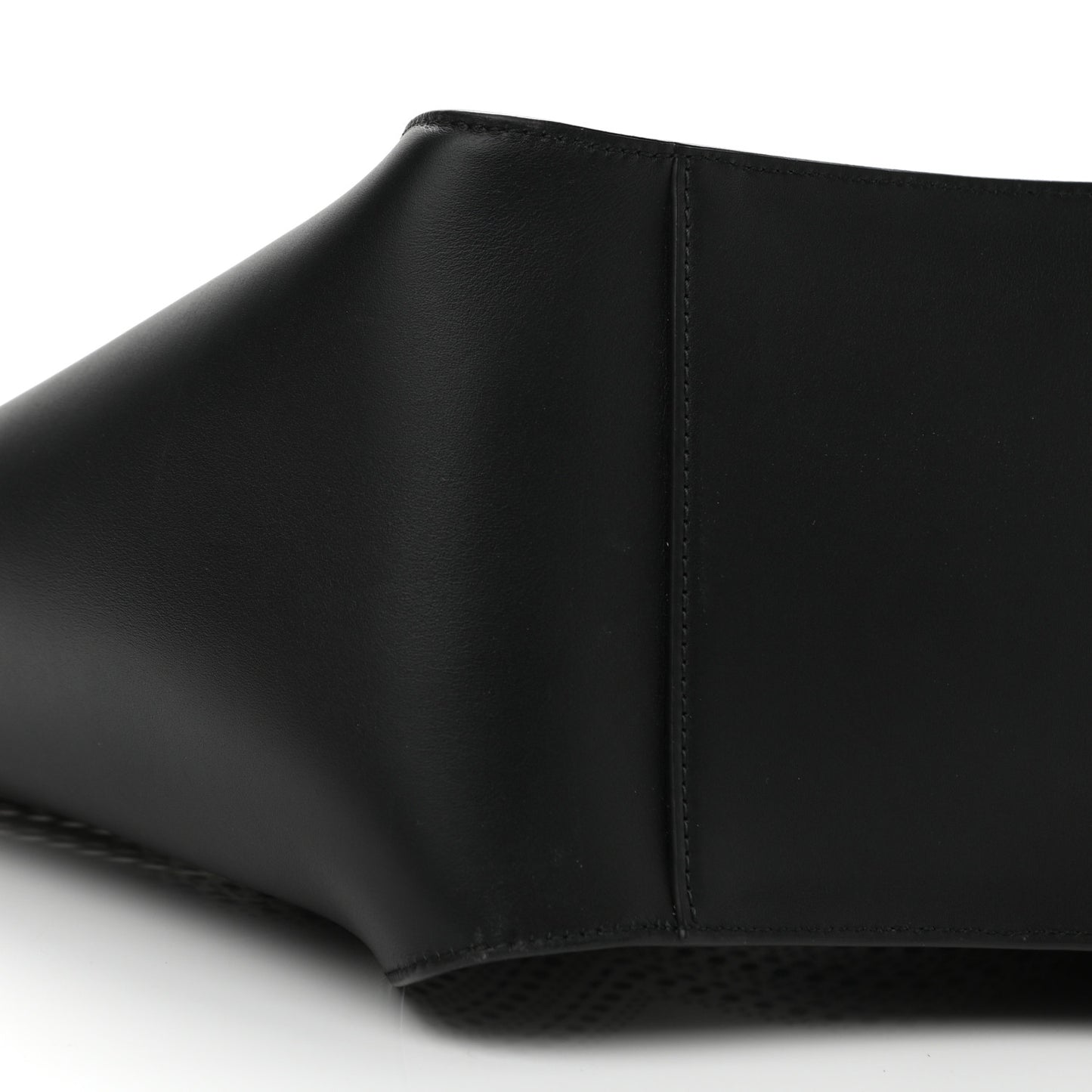 Calfskin Vienne Lili 22 Tote Black