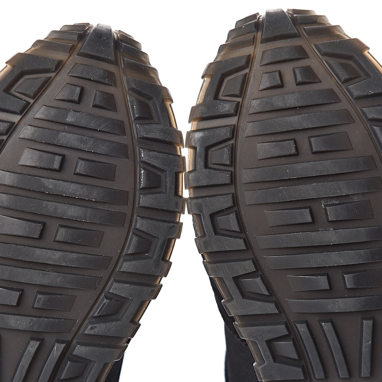Suede Monogram Run Away Sneakers 39 Black