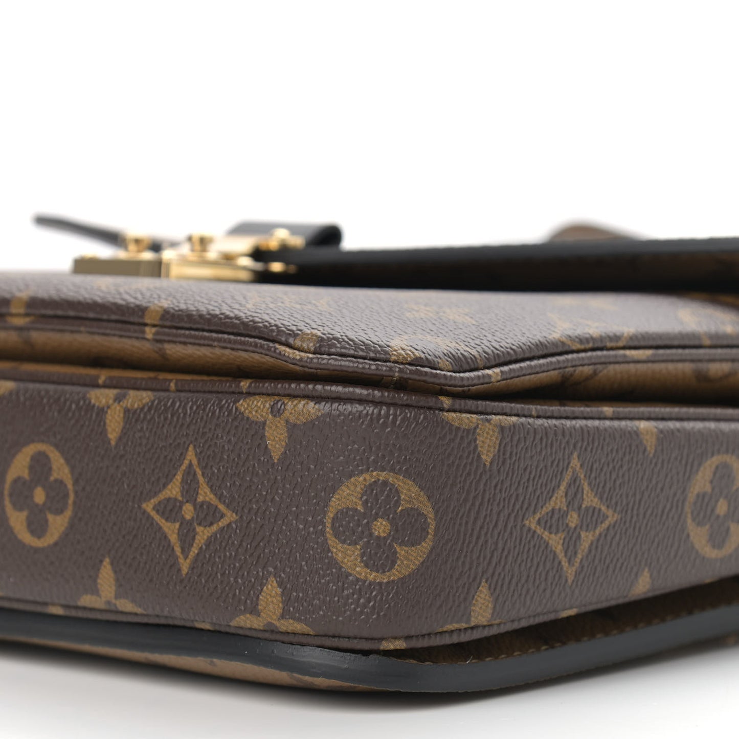 Reverse Monogram Pochette Metis