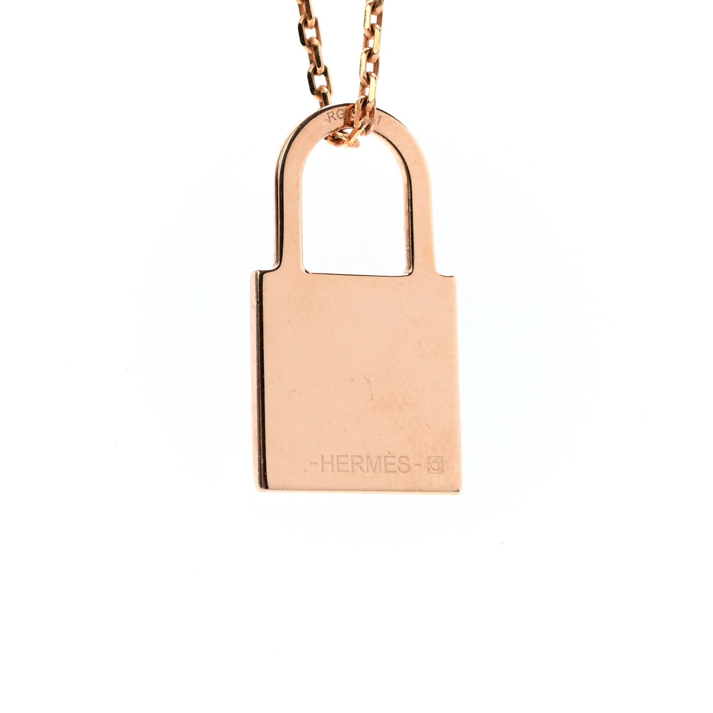 Swift Small O'Kelly Pendant Necklace White