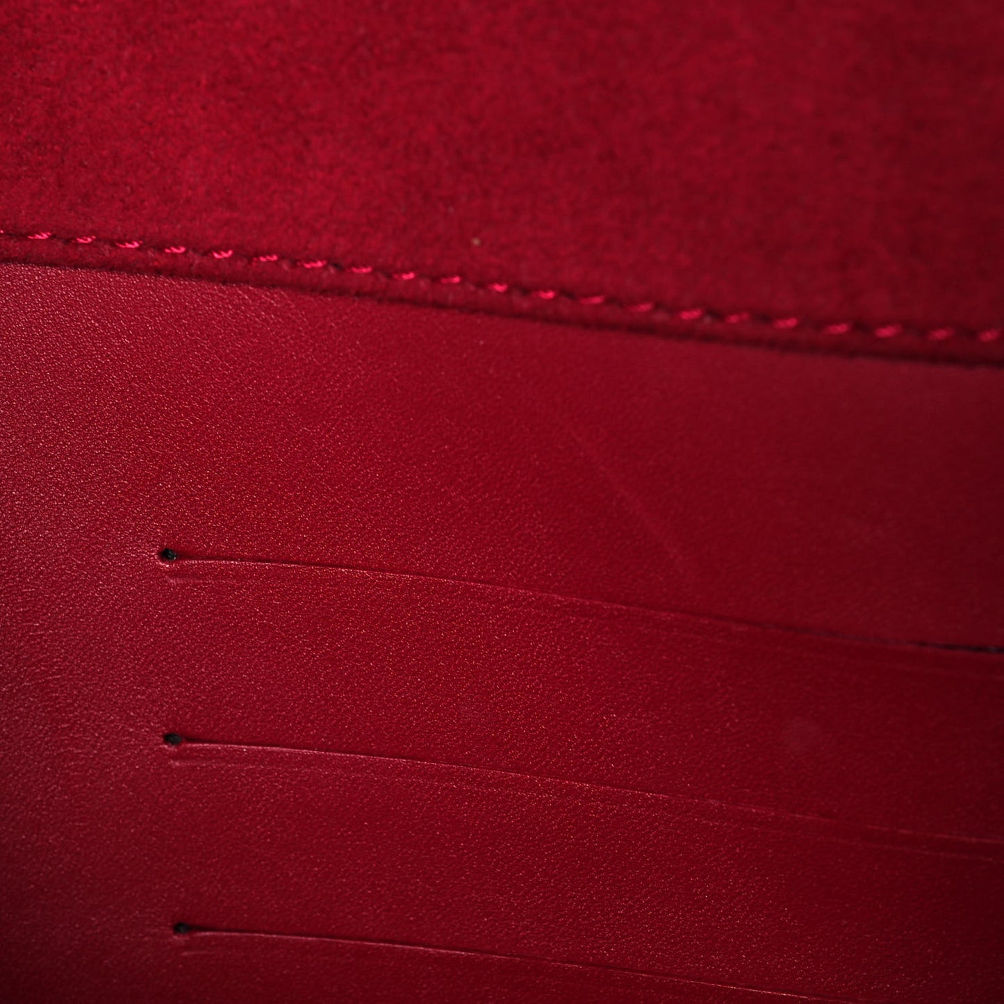 Calfskin Chain Louise MM Red