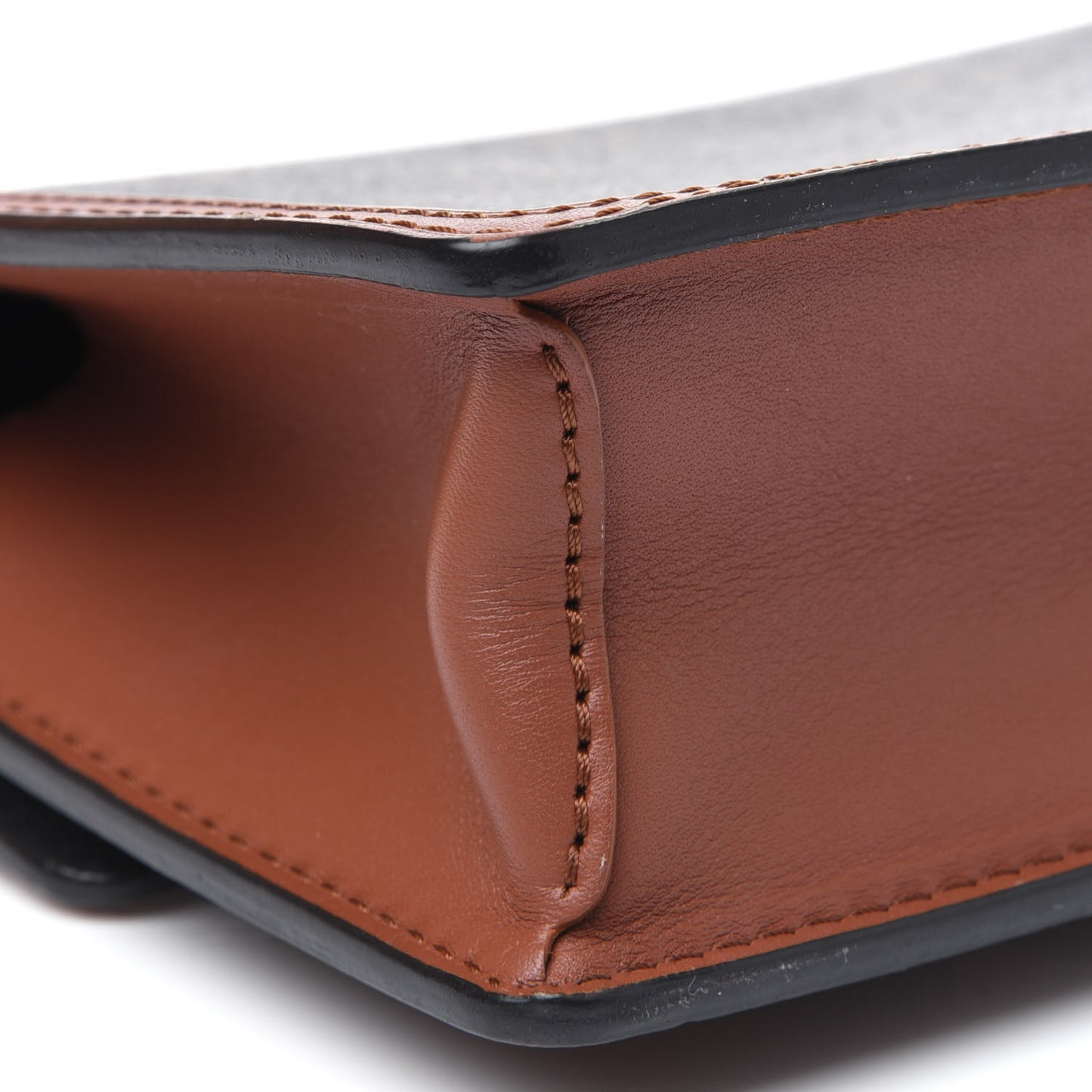 Reverse Monogram Dauphine Chain Wallet