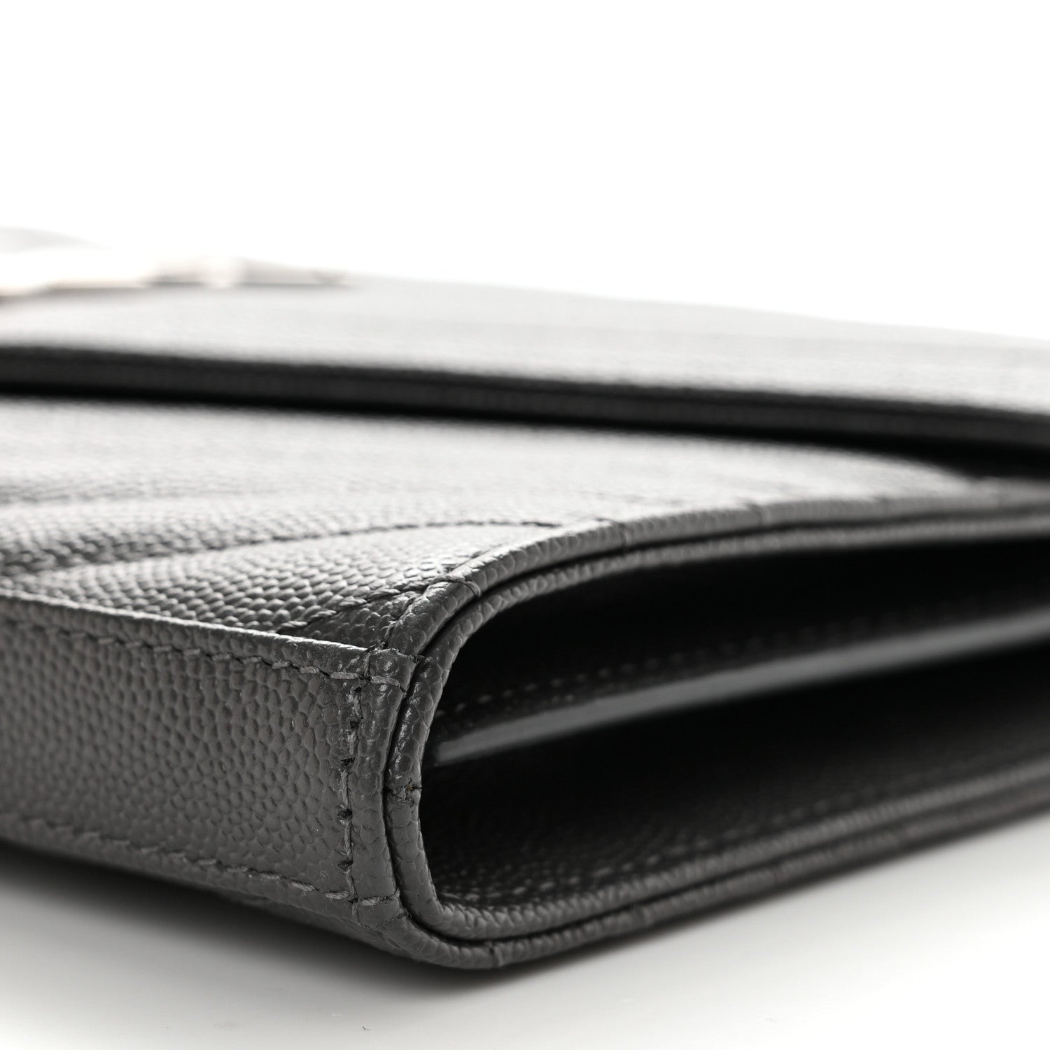 Saint Laurent Grain De Poudre Matelasse Chevron Monogram Chain Wallet Oyster Grey 9 of 10
