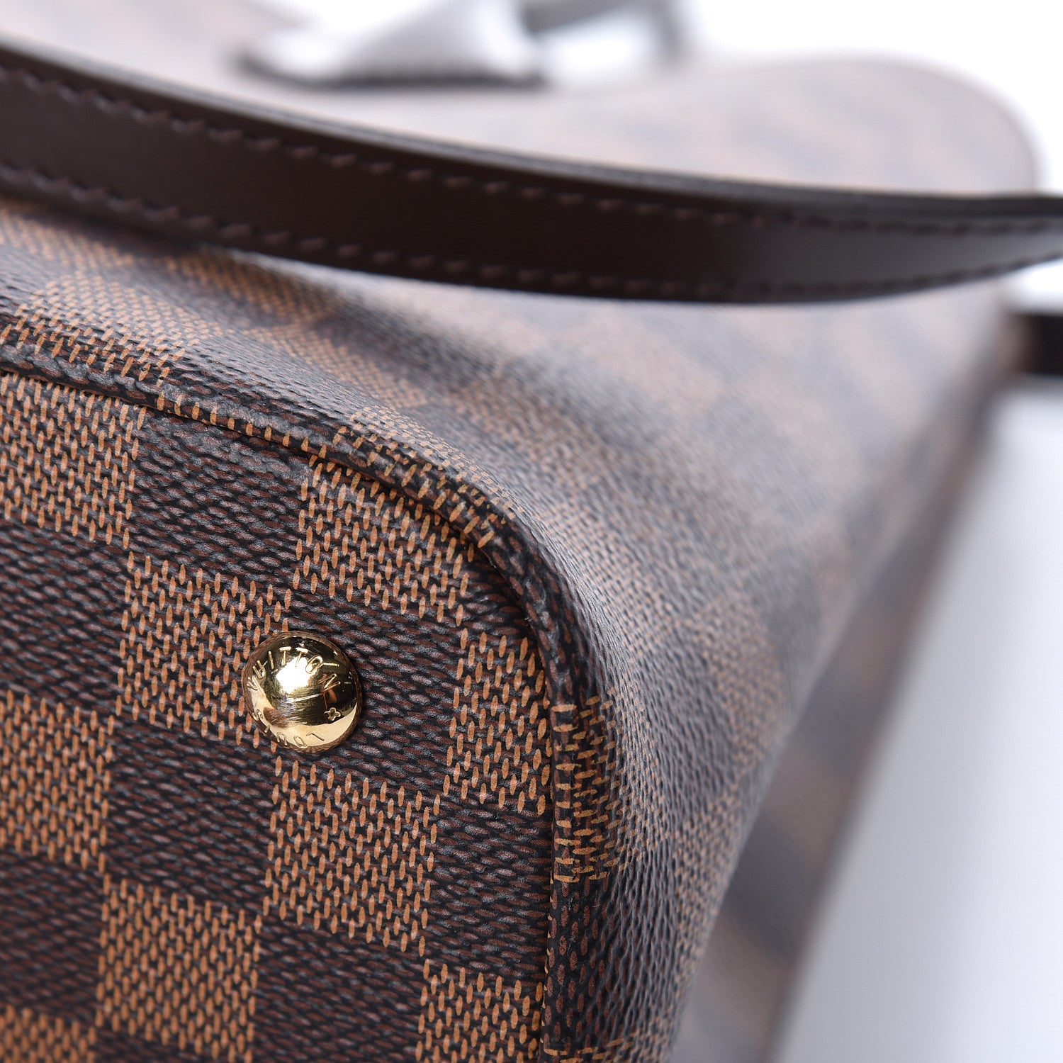 Louis Vuitton Damier Ebene Kensington 11 of 12