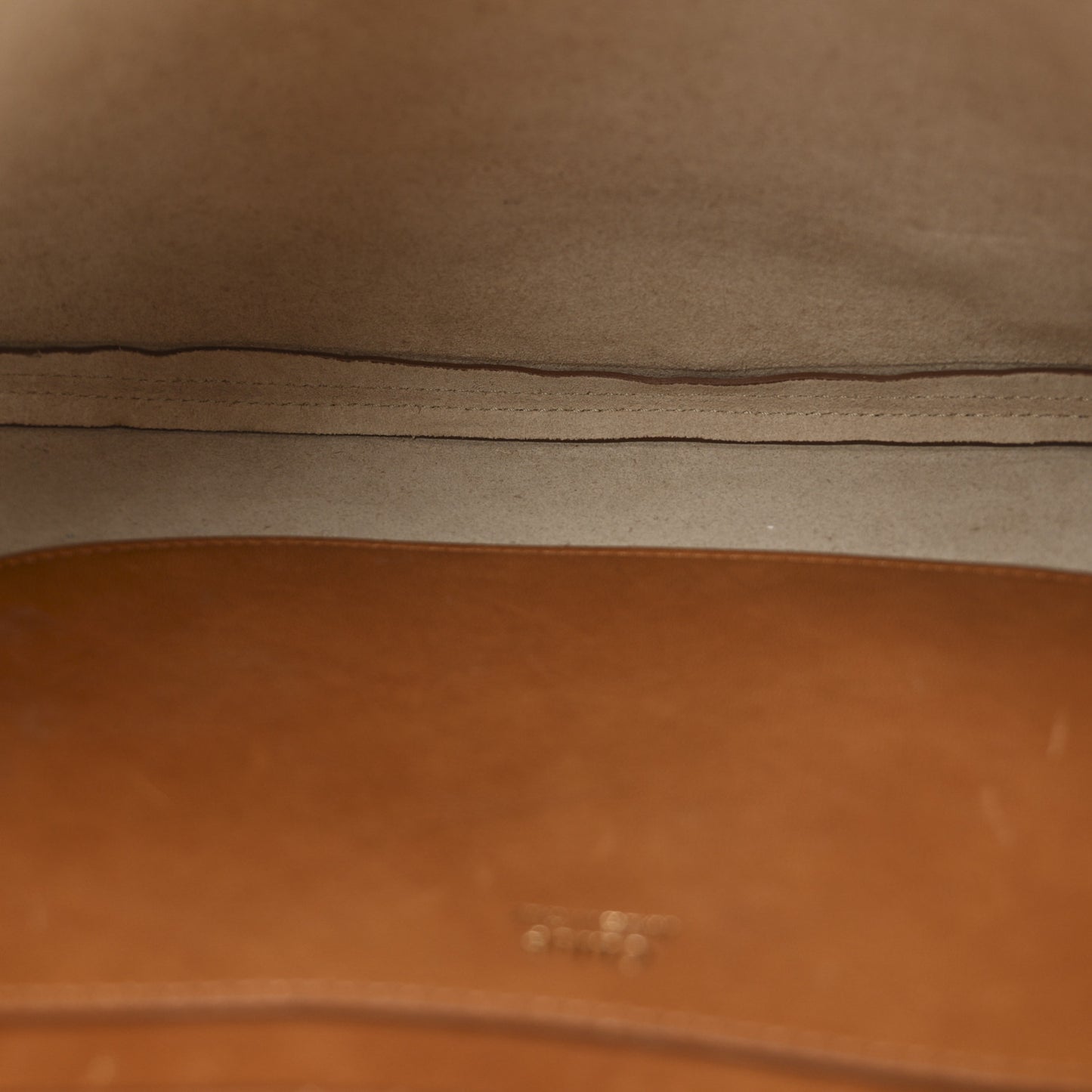 Calfskin Kiss Hobo Arizona Brown