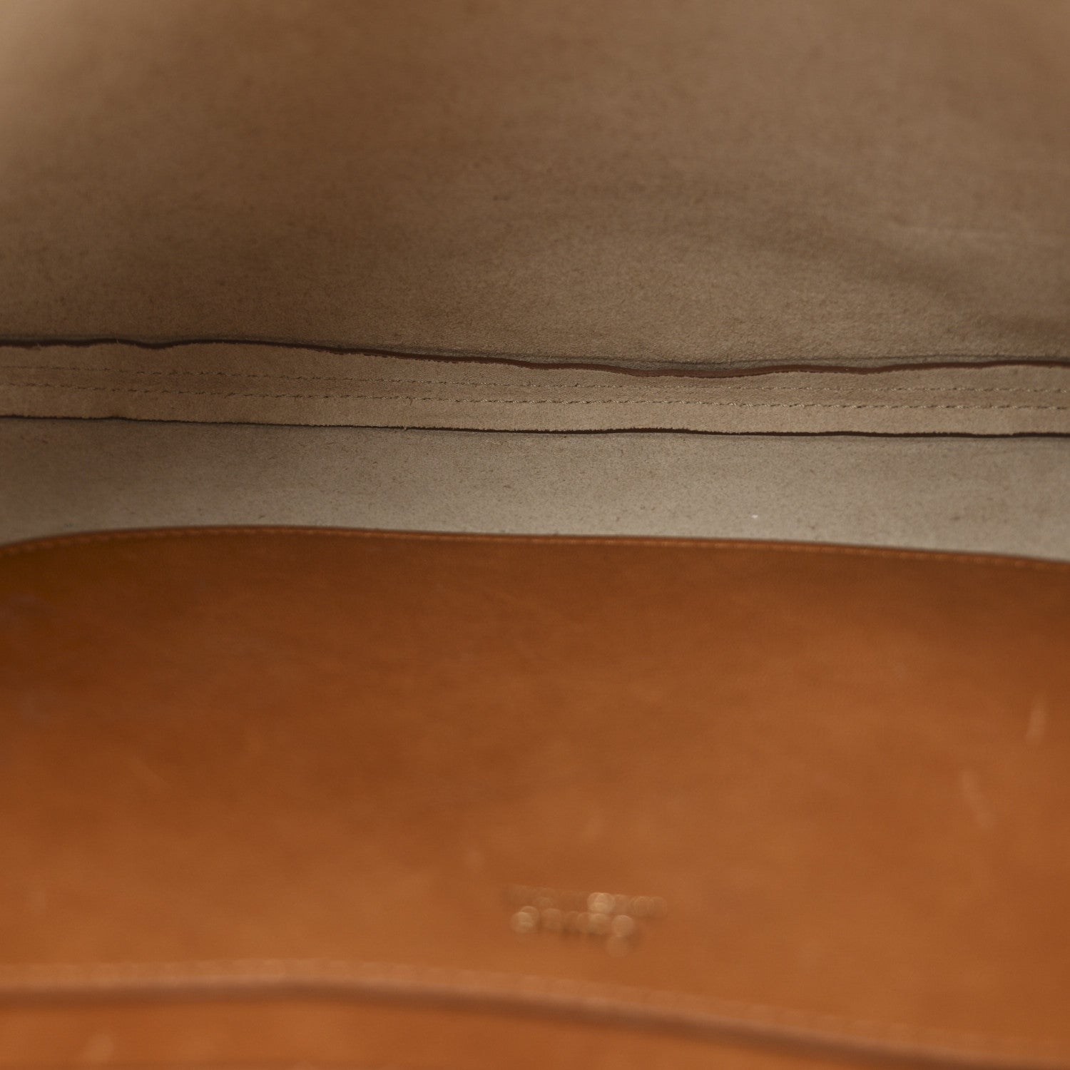 Chloe Calfskin Kiss Hobo Arizona Brown 5 of 10