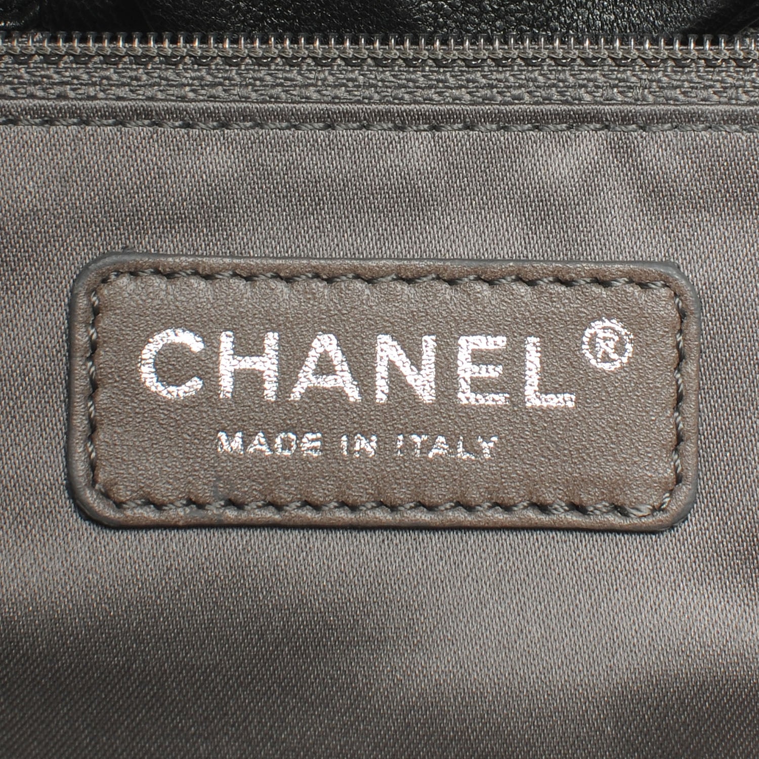 Chanel Lambskin Pearl Obsession Tote Black 6 of 7