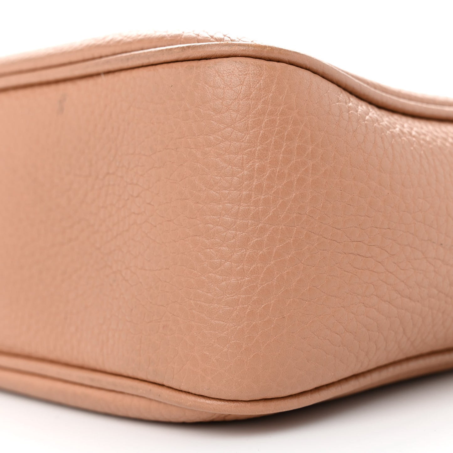 Pebbled Calfskin Small Soho Disco Bag Camelia