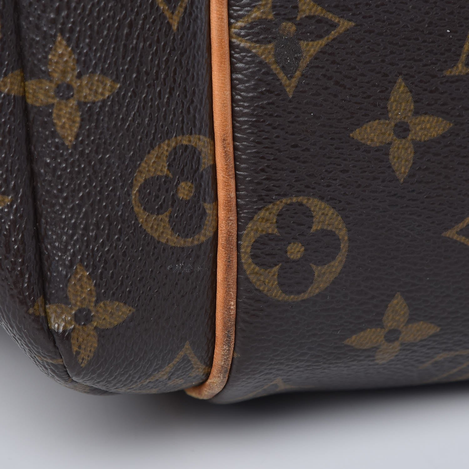 Louis Vuitton Monogram Totally MM 14 of 20