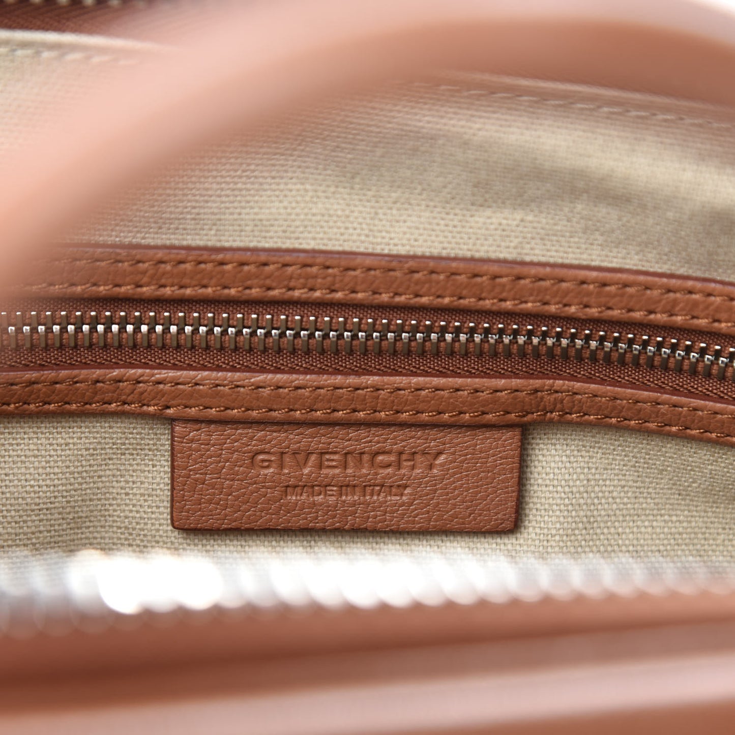 Sugar Goatskin Medium Antigona Cognac