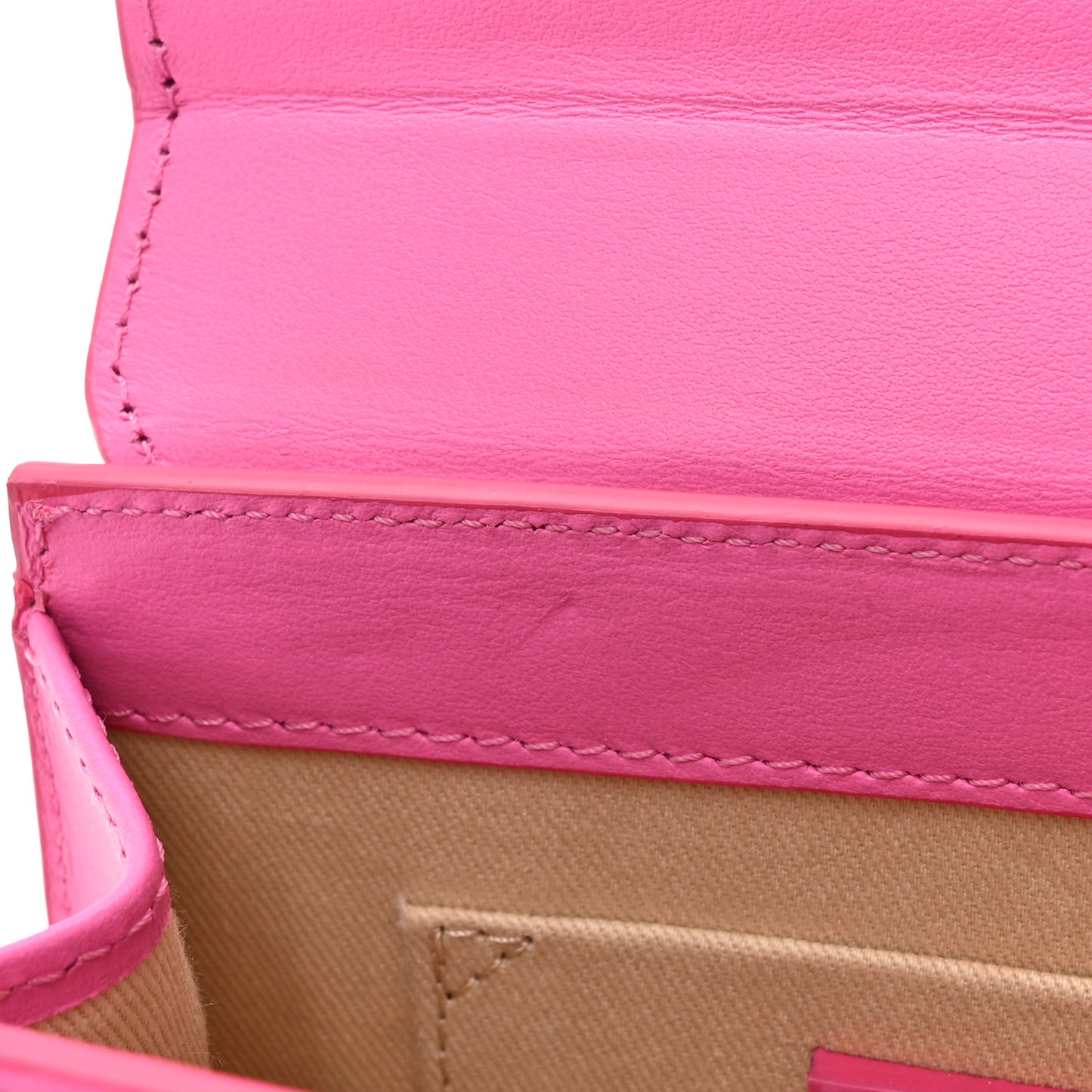 Smooth Calfskin Le Chiquito Moyen Neon Pink