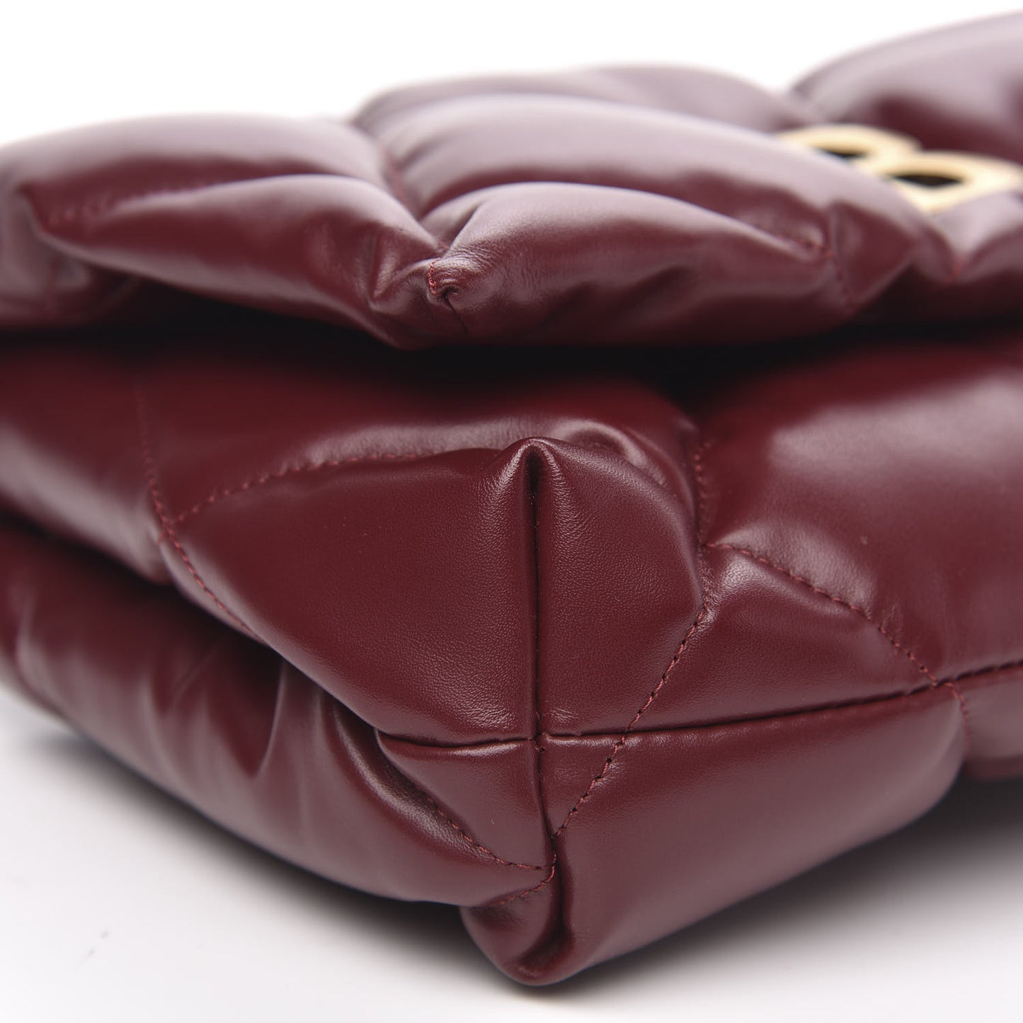 Nappa Calfskin Quilted Touch B Puffy Clutch Dark Red
