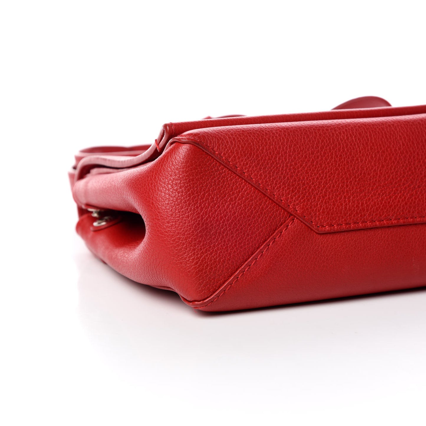 Calfskin Lockme II Chain Bag BB Rubis
