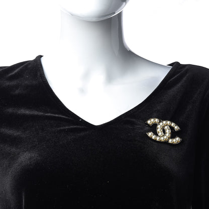 Chanel Pearl CC Brooch Light Gold 2 of 5