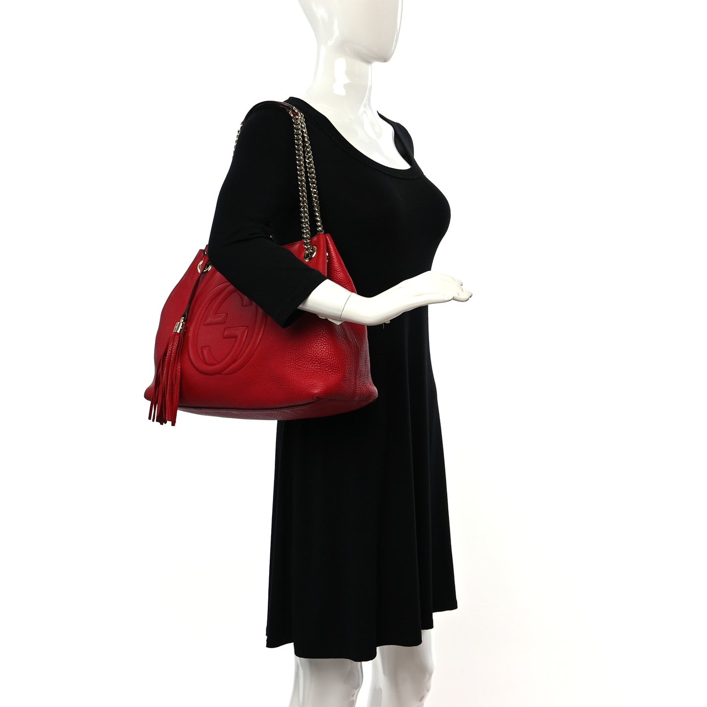 Pebbled Calfskin Medium Soho Chain Shoulder Bag Tabasco Red