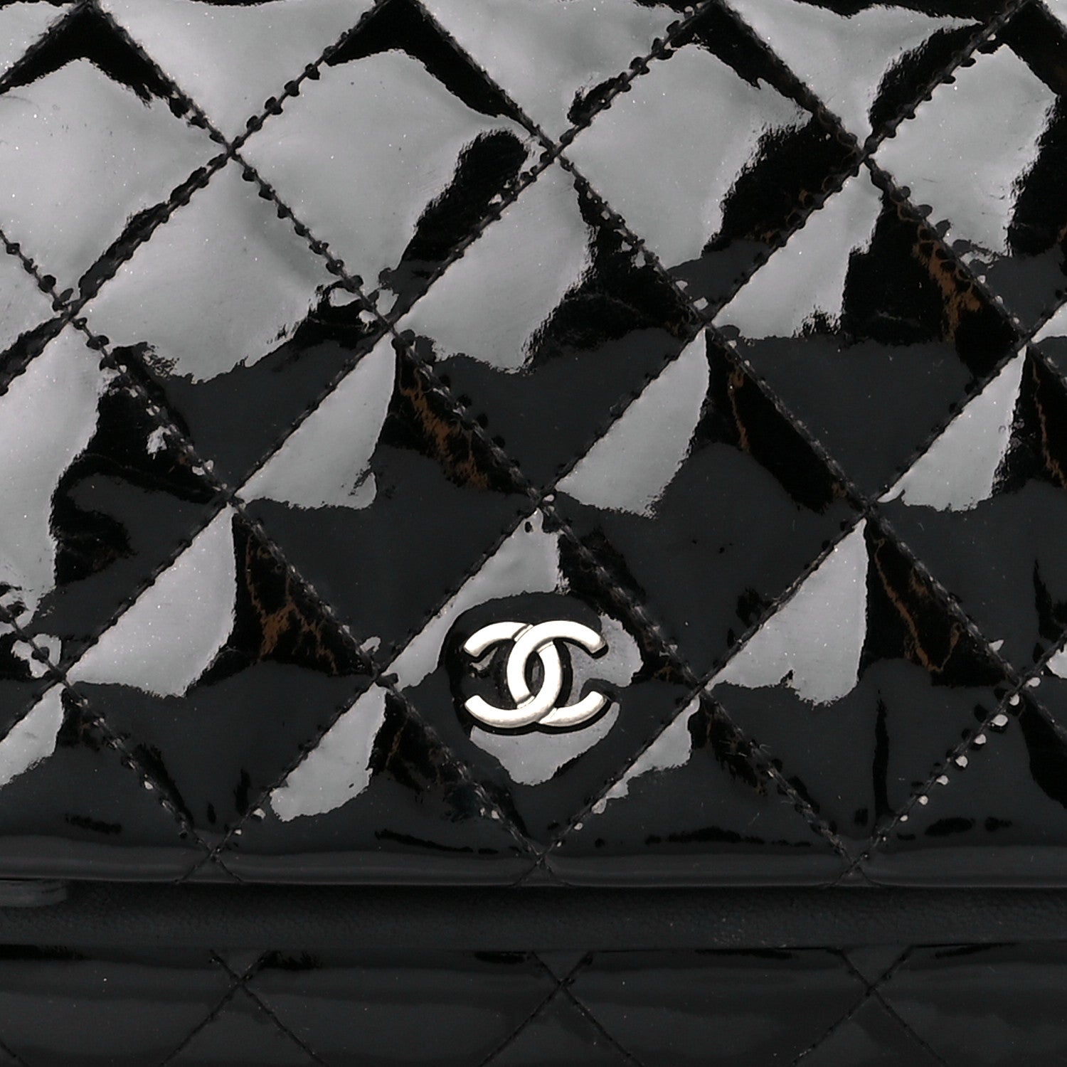 Chanel Patent Calfskin Quilted Beauty CC Clutch Black 9 of 12
