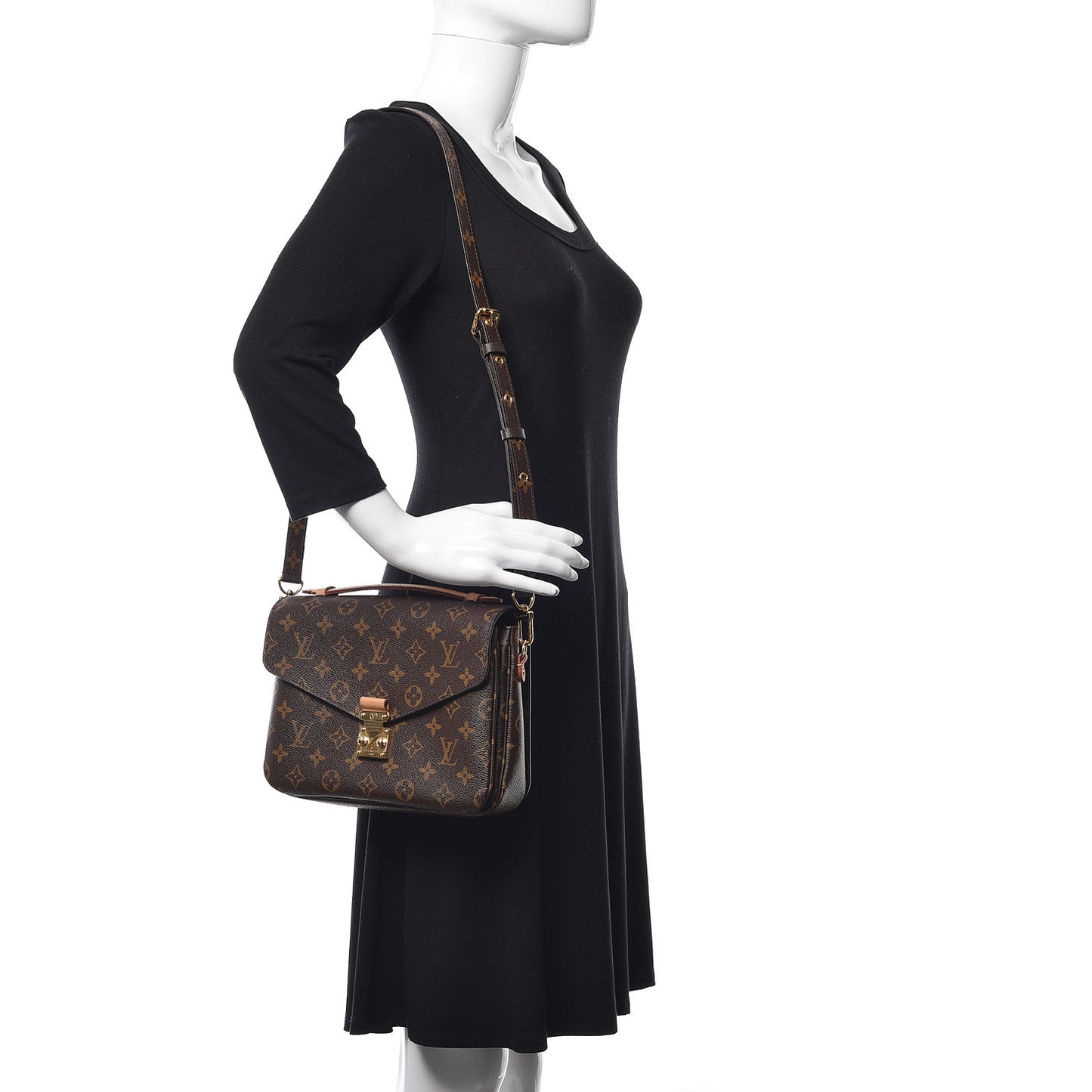 Monogram Pochette Metis