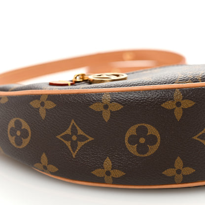 Louis Vuitton Monogram Loop 8 of 9
