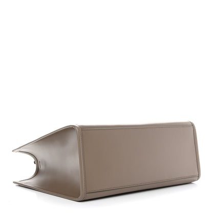 Fendi Vitello King Plexiglass Elaphe Python Print Logo Medium Fendi Sunshine Shopper Tote Tartufo Daisy Roccia 4 of 8