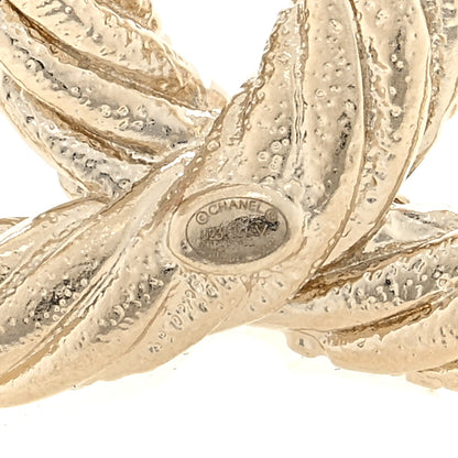 Chanel Twisted CC Brooch Light Gold 3 of 3