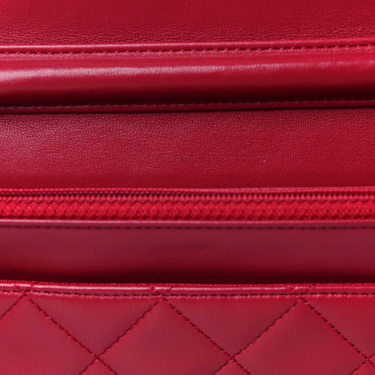 Lambskin Quilted Wallet on Chain WOC Red
