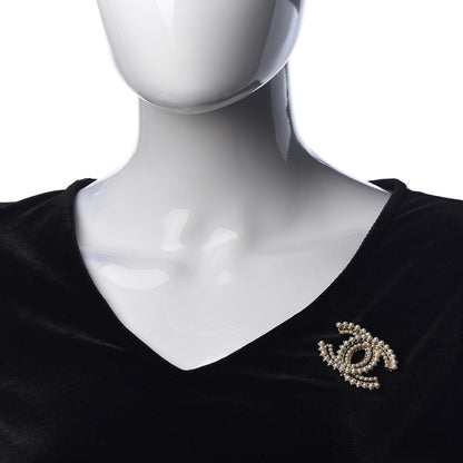 Chanel Pearl CC Brooch Gold 2 of 5
