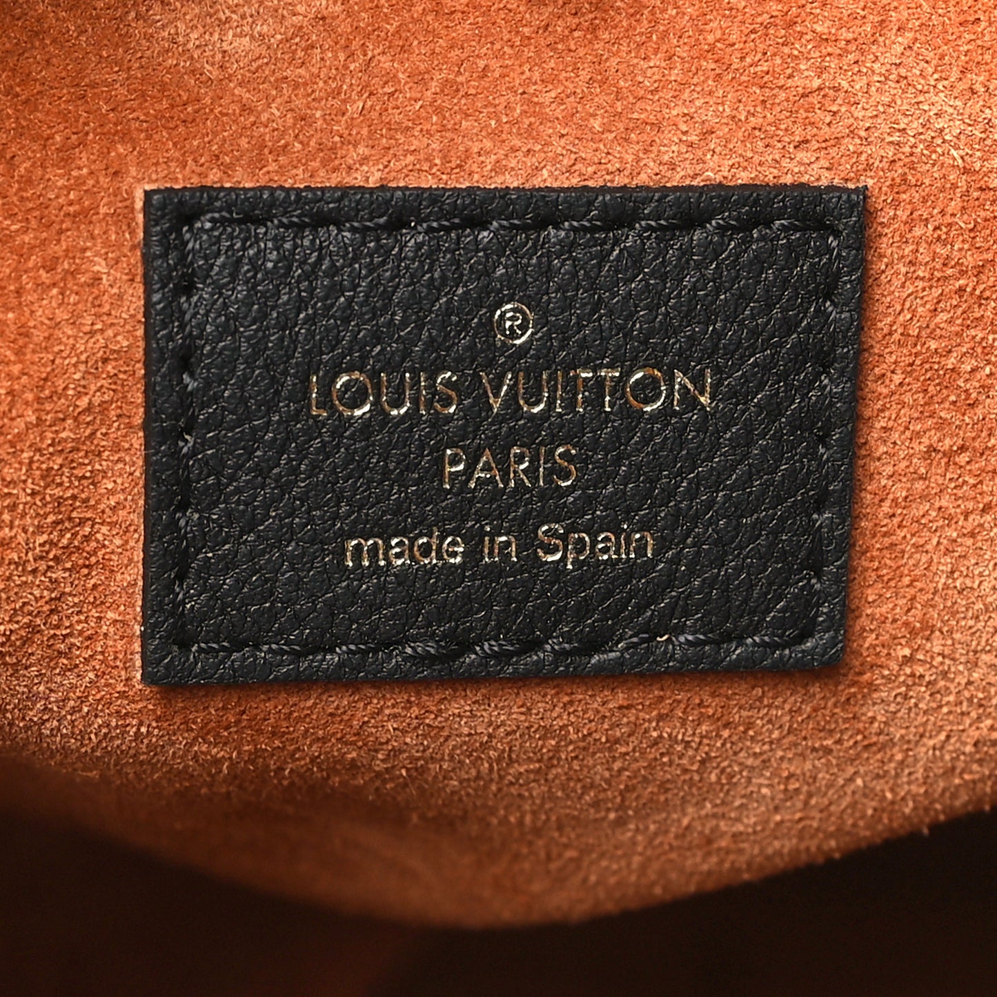 Grained Calfskin Low Key Hobo MM Black